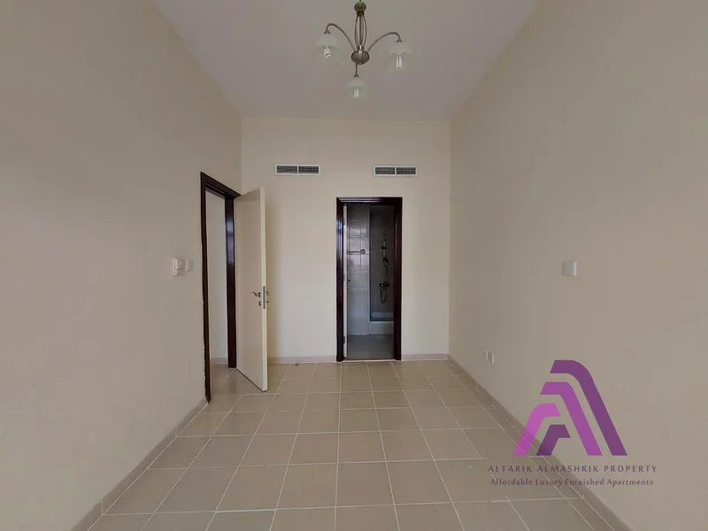 شقة من غرفتين متاحة للإيجار مع شرفة وصيانة مجانية63742936907777113