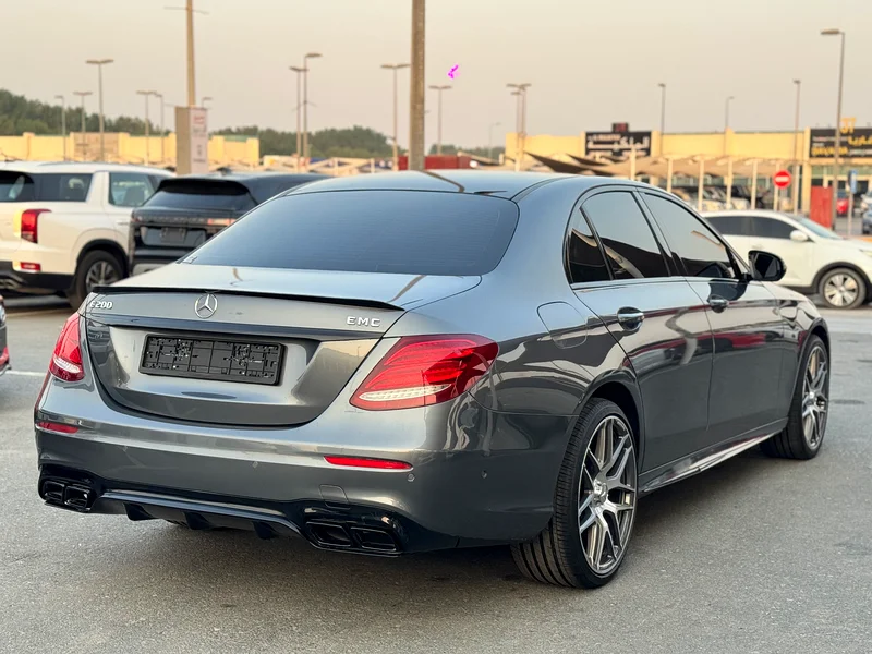Mercedes E200, Gulf, 63 kit, in agency condition63699044496129113