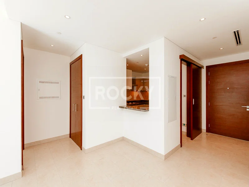 Exclusive| With Laundry | Large 1 Bed I No Agents64016803230979113