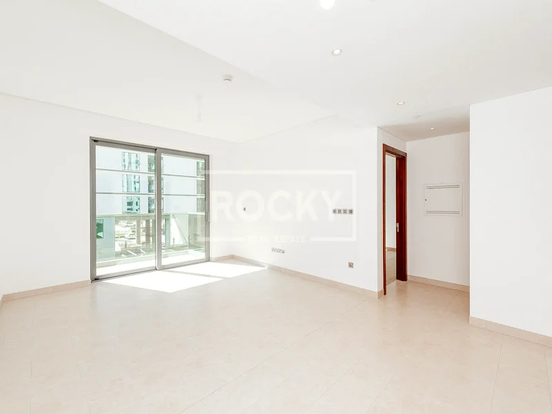 Exclusive| With Laundry | Large 1 Bed I No Agents64016803230979110