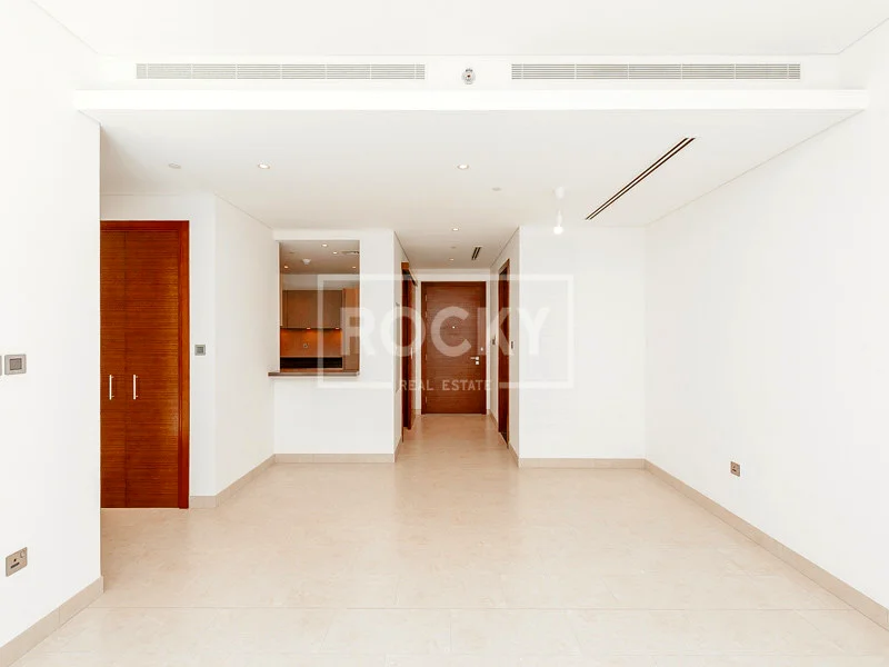 Exclusive| With Laundry | Large 1 Bed I No Agents64016803230979112