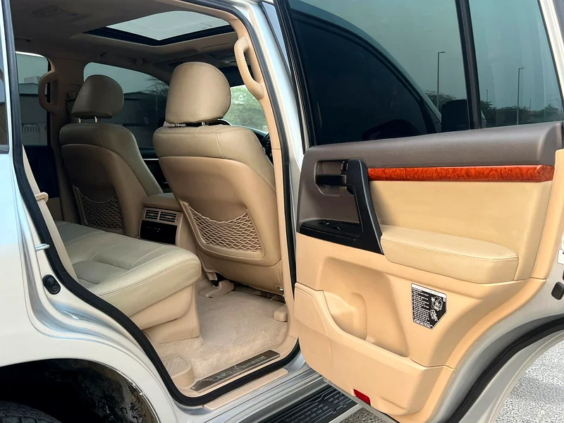 Land Cruiser GXR V6 sun roof leather seat63699052557826114