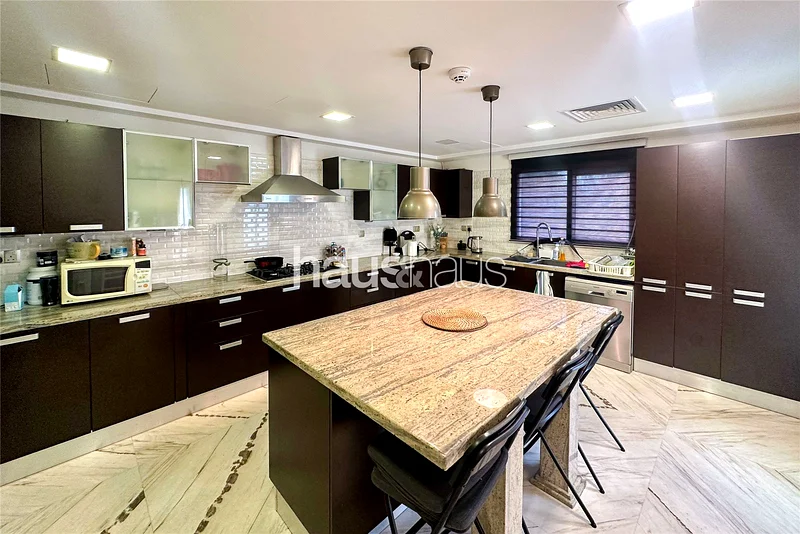Upgraded | Private Pool | 4 Bedroom63726017281667111