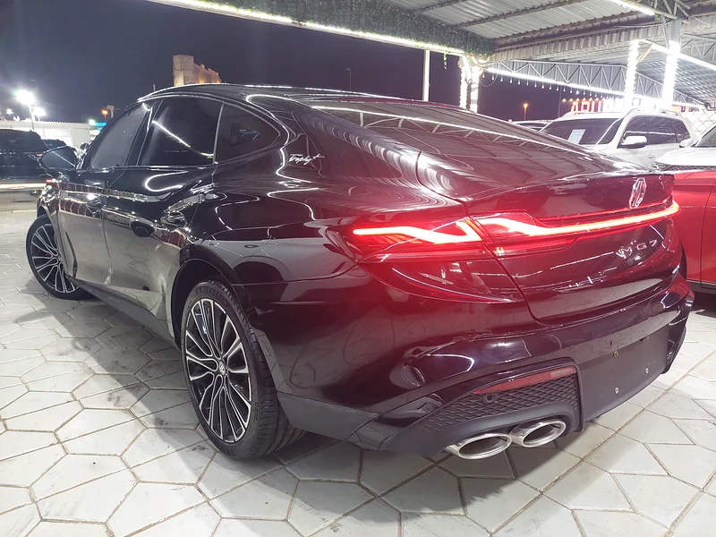 *** FINANCE, GCC, 2L TURBO, TROPHY MODEL TOP SPECS, 3 YEARS EXTENDED MECHANICAL WARRANTY INCLUDED **63699026988674112