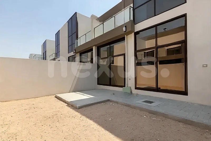 جديد بالكامل | معيشة فاخرة | شاغر63747810456450110