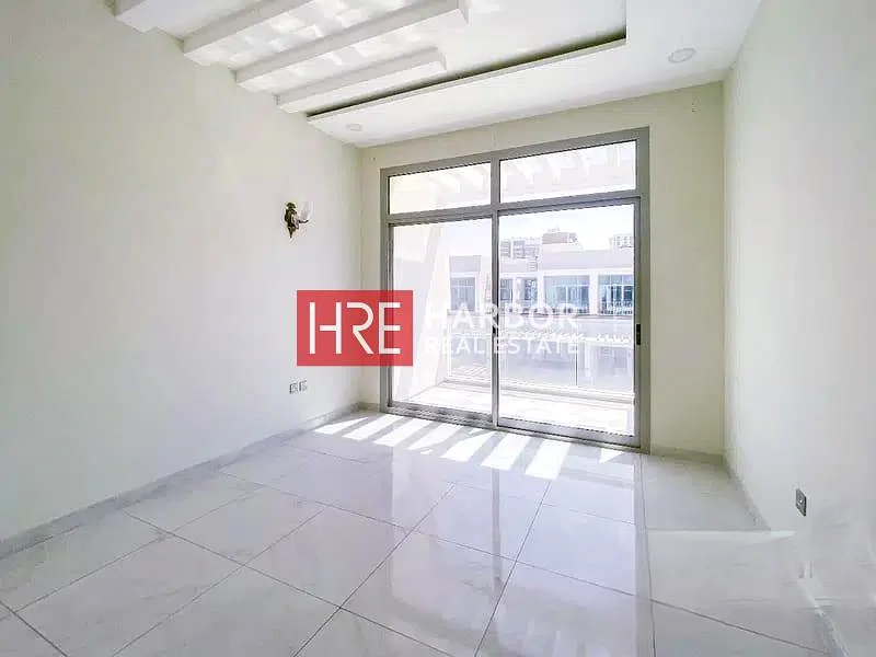 تخطيط واسع | حديقة مهيئة | شاغر63763589115521112