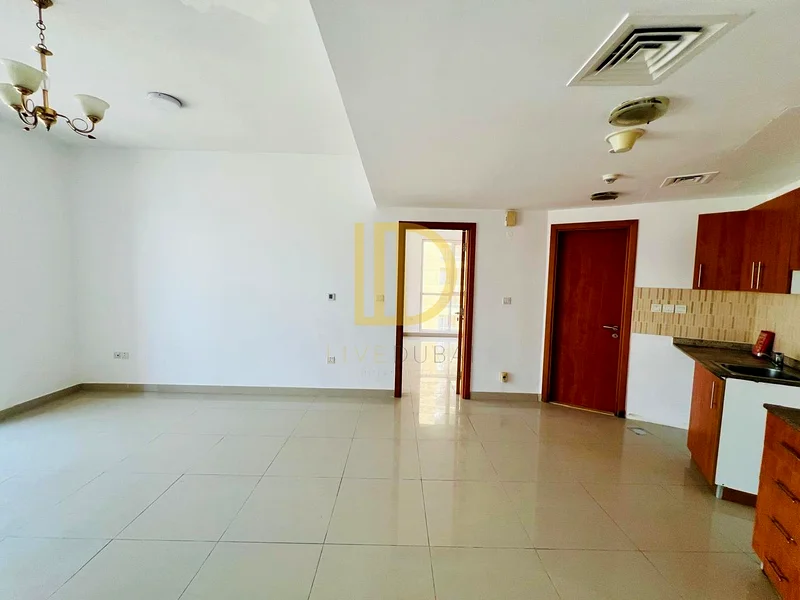 Income Generating | Unfurnished | Rented Unit64031693245697114