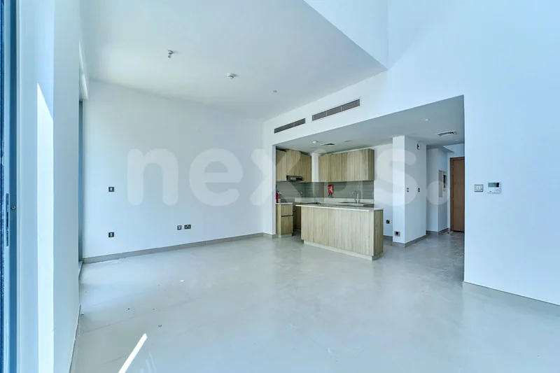 Vacant | Duplex | Study Room | Garden63751021274626113