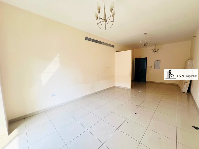 Spacious 2BHK | Huge Hall | With Huge Balcony |63768845973507113