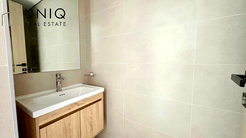 2 Bedroom | VACANT | Corner Unit | Brand New63735763440386113