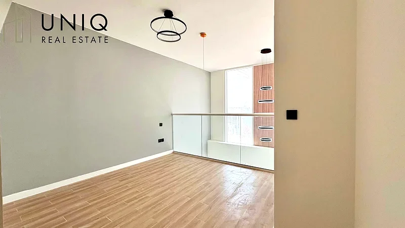 2 Bedroom | VACANT | Corner Unit | Brand New63735763440386114