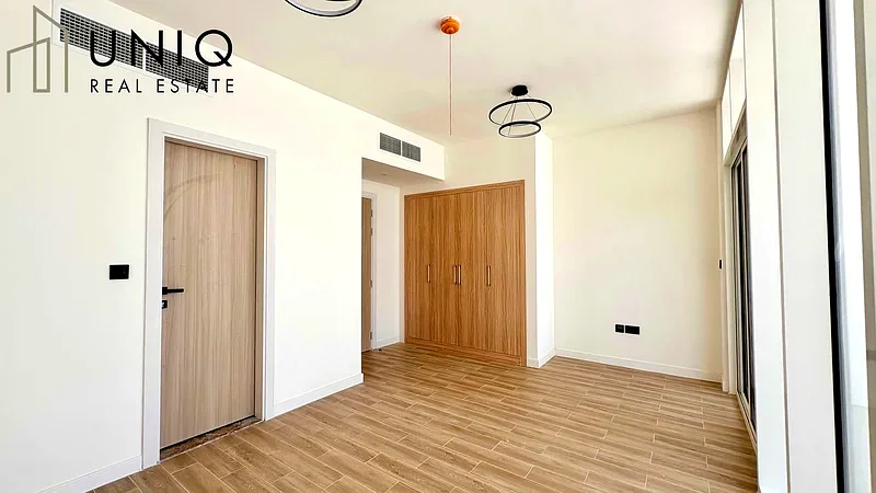 2 Bedroom | VACANT | Corner Unit | Brand New63735763440386110