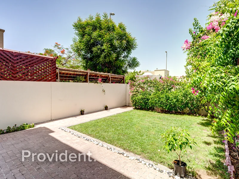 Excellent Condition | Close To Park and Pool63729126880001112