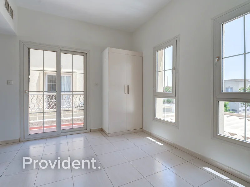 Excellent Condition | Close To Park and Pool63729126880001113