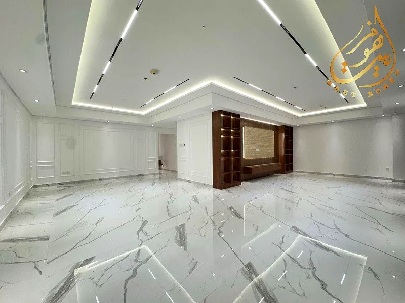 شقة مُجددة ومرتفعة ومُحدثة، بإطلالة على النخيل!63777631046402111