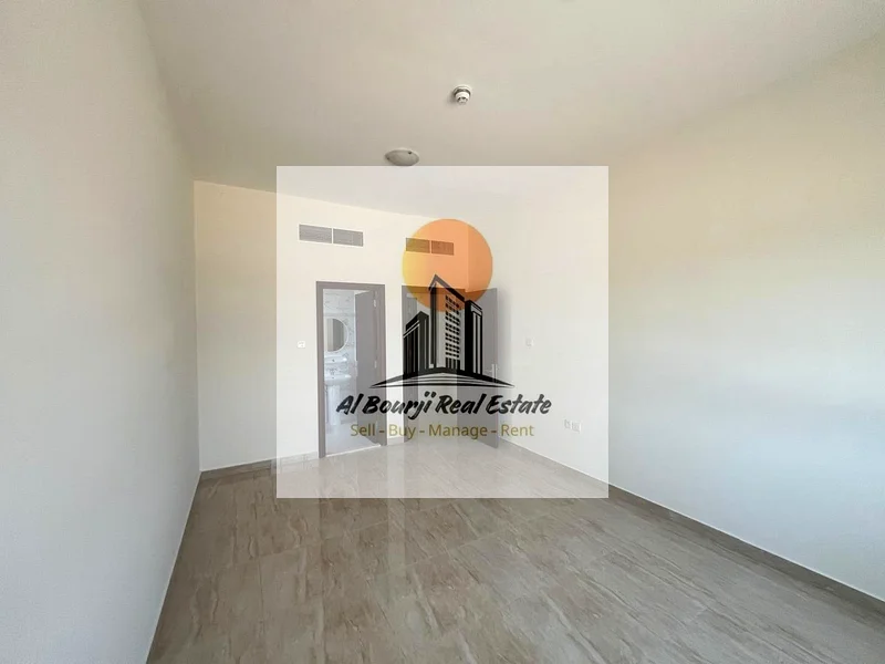 One-bedroom apartment with balcony, new building, first occupant63810239650435111