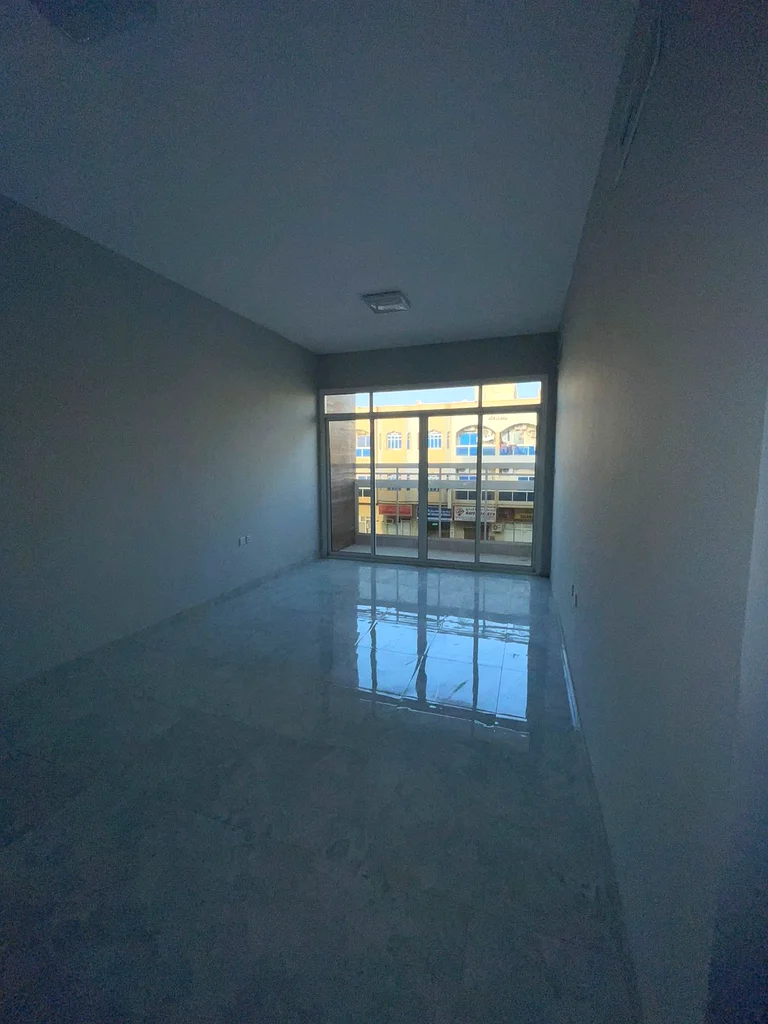 شقة جديدة مكونة من غرفتي نوم للإيجار السنوي في الروضة 3 – عجمان 📌 Engli63719147401987113