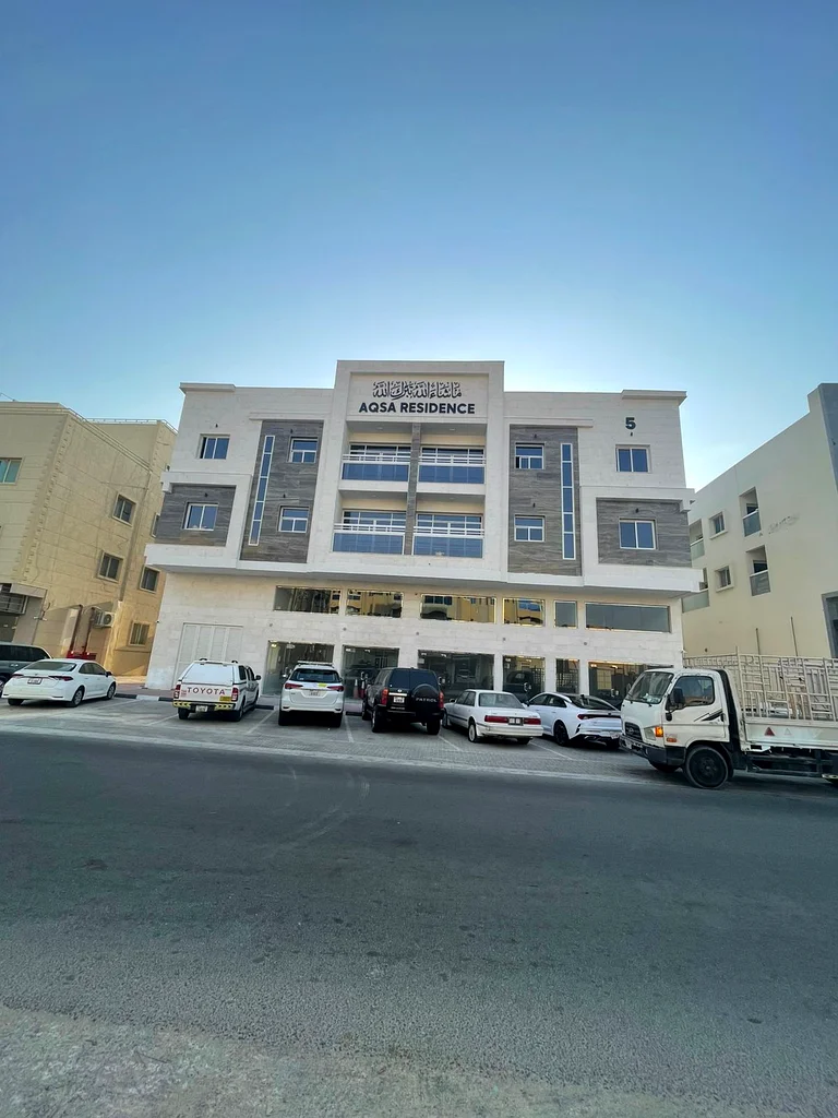 شقة جديدة مكونة من غرفتي نوم للإيجار السنوي في الروضة 3 – عجمان 📌 Engli63719147401987110