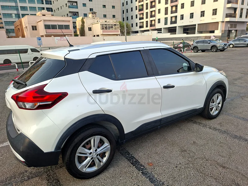 Nissan kicks GCC speces 2018 model very good condition 165000kms63699058437889112