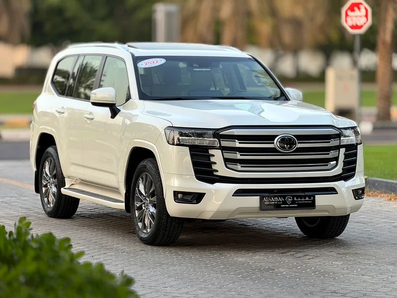 تويوتا لاند كروزر GX.R TWIN TURBO موديل 2022 خليجى بحاله الوكاله63700380045954113