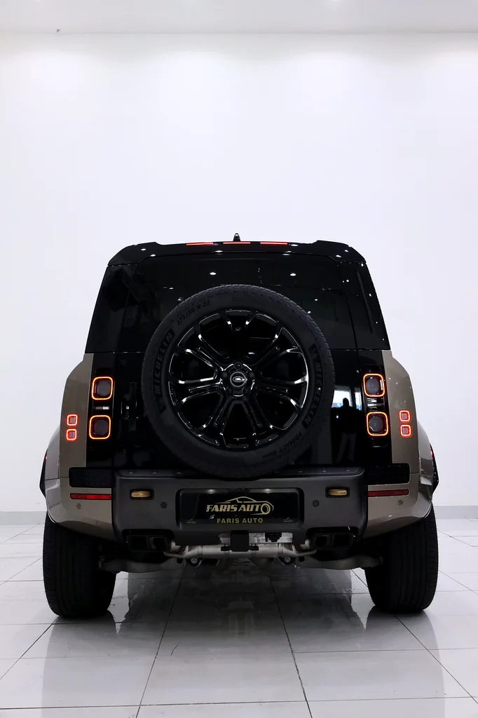 DEFENDER OCTA V8 - 635 HP - FULLY LOADED IN SPECIAL COMBINATION63700287457795112