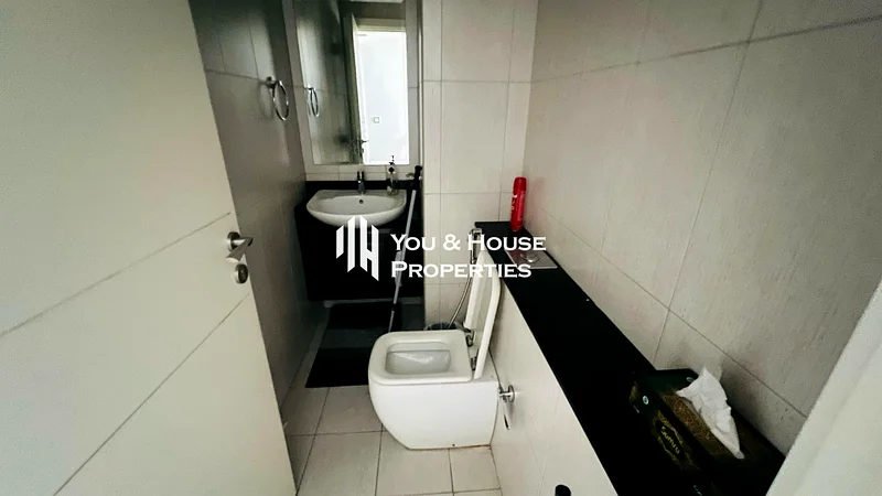 Fully Furnished 1 Bed | Bright and Spacious | Must View63784717870722113