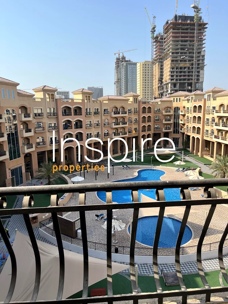Furnished | Spacious Layout | Fully Upgraded Unit63786538753922110
