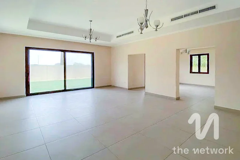 Vacant Now | Single Row | Type 263727208356611111