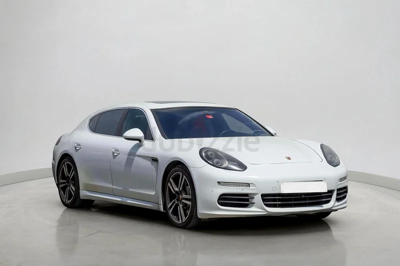 2014 Porsche Panamera 4s 3.0L | GCC Specifications63699038960899110