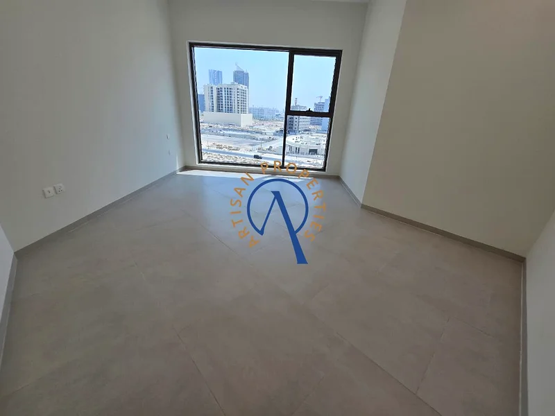 شقة من 3 غرف نوم + غرفة خادمة | جديدة بالكامل | تخطيط مناسب للعائلات63766764923907114