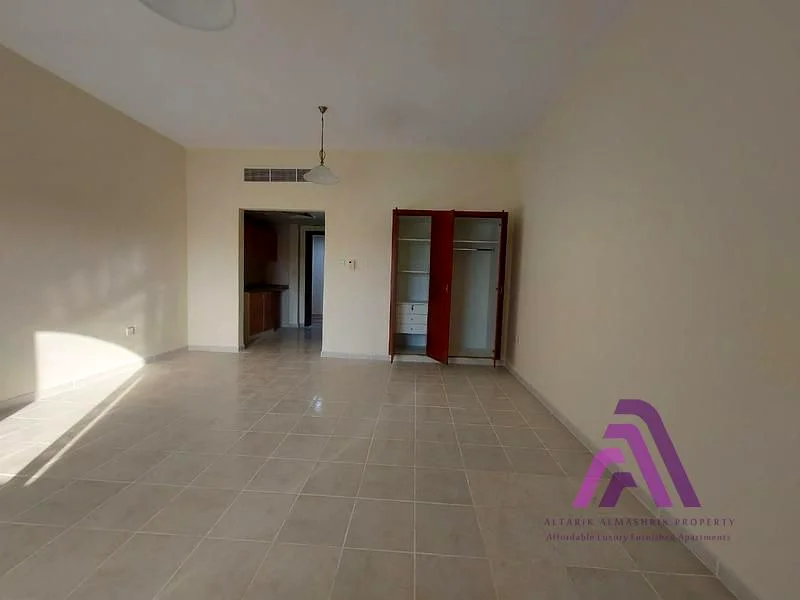 استوديو للإيجار في فرنسا كلستر @ 30 ألف63743034013186112
