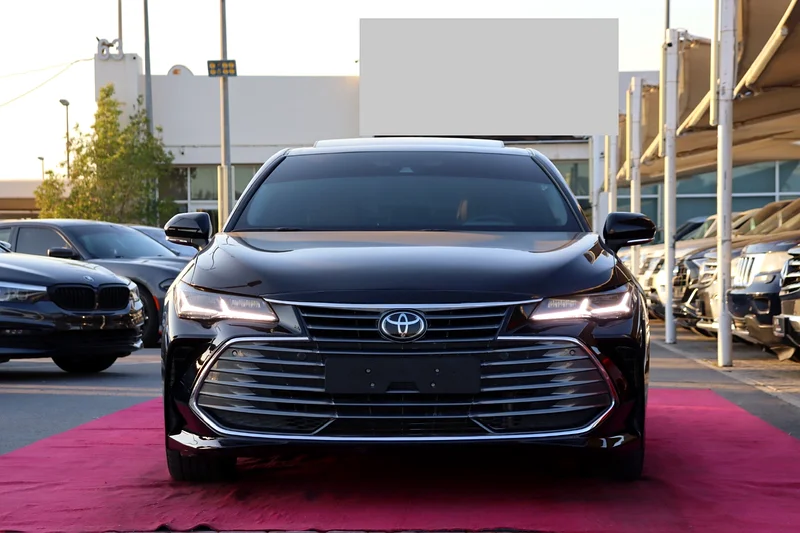 Toyota Avalon Limited / 2022 / GCC/ Low Mileage / Full option63699048924419110