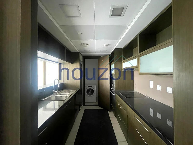 Spacious 1BR | Burj View | Higher floor63770419976451113