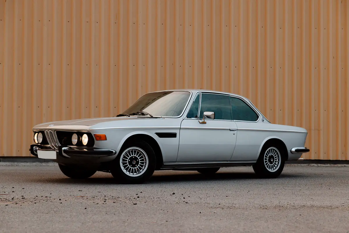 BMW 6-Series 1974 — photo 1 of 20