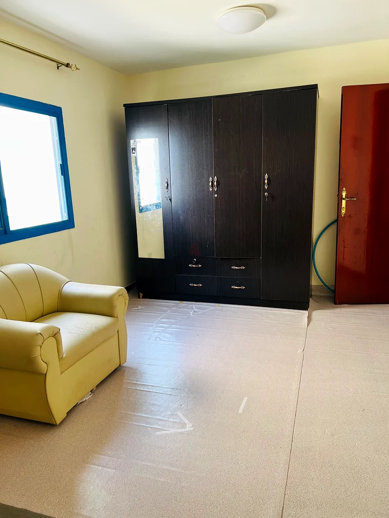 Room for rent (Only for working couple or two ladies) close to Rigga metro63795945928322111