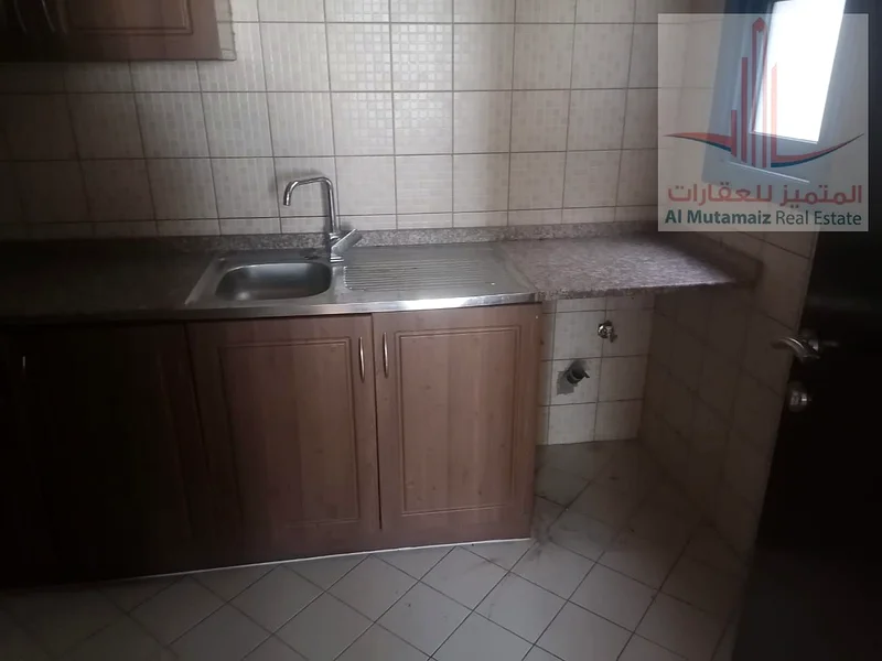 غرفة واحدة وصالة بالقرب من مستشفى آمنة للإيجار السنوي63721528488449111