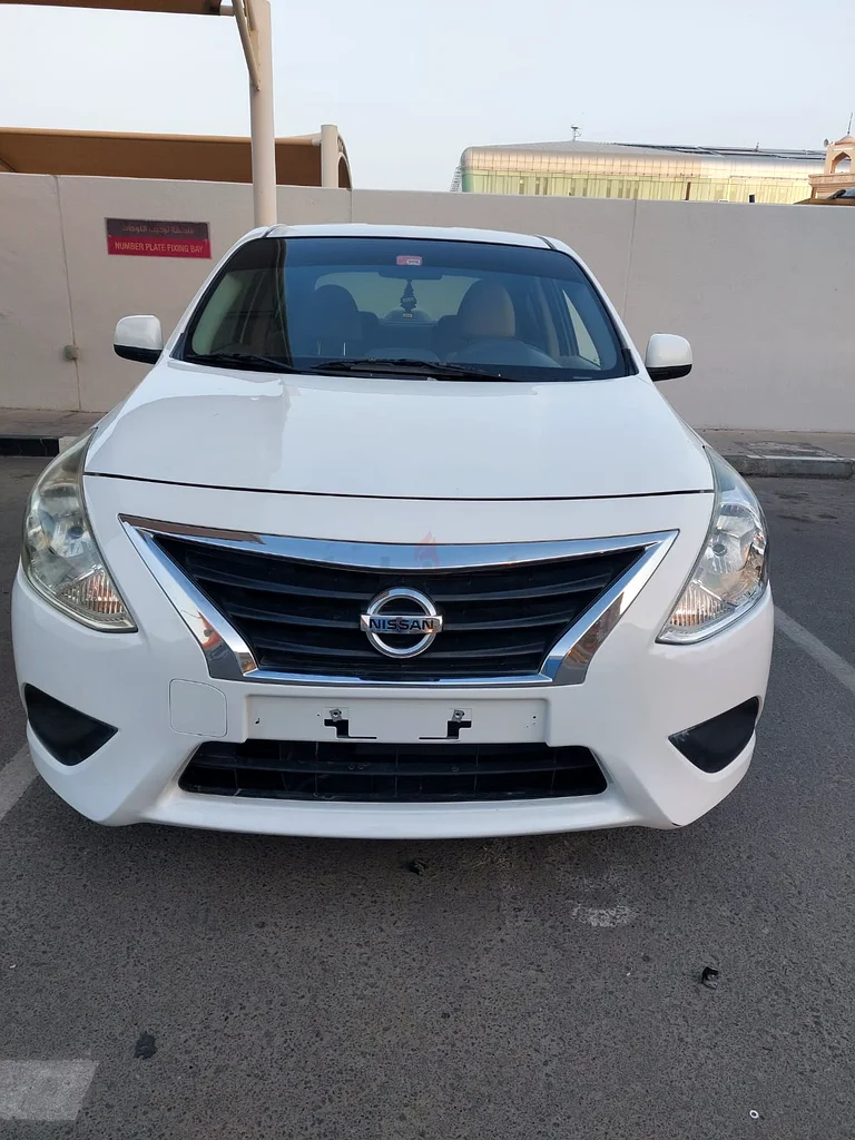For urgent sale lady used Nissan sunny gcc in excellent condition63699057857537114