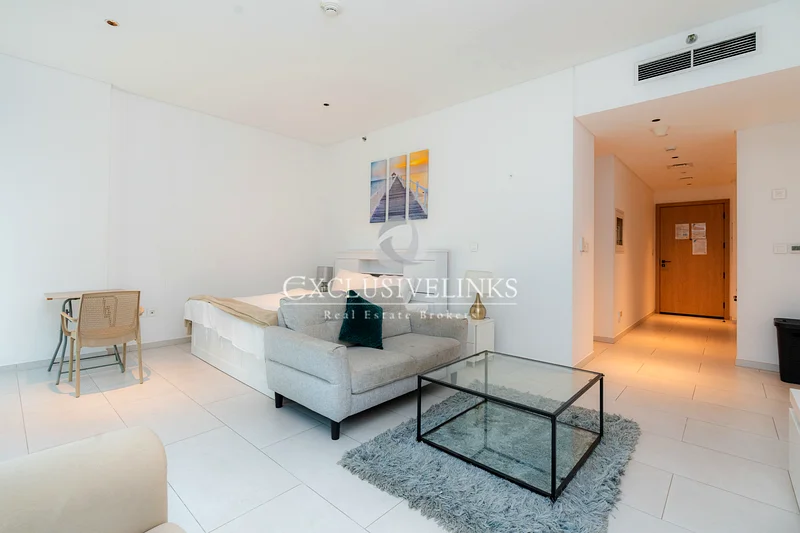 Managed | Burj Khalifa View | Vacant63790342165635110