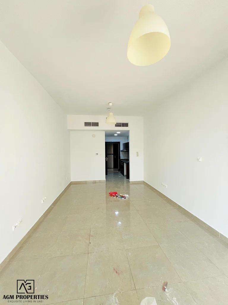 For Family “ Chepest studio Apt “ Huge Size Layout63742380776705114