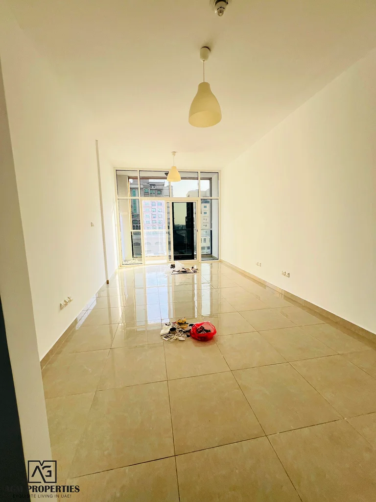 For Family “ Chepest studio Apt “ Huge Size Layout63742380776705112