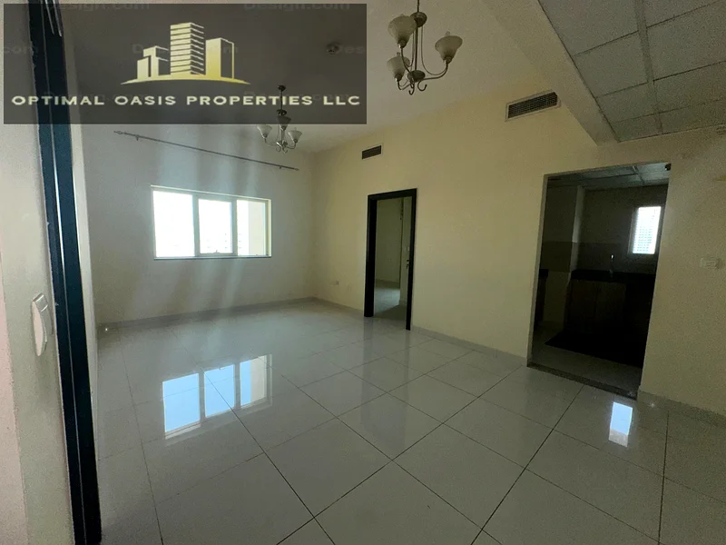 Beautiful | Unfurnished | One Bedroom | Huge Apartment | With Balcony |63806793352834112