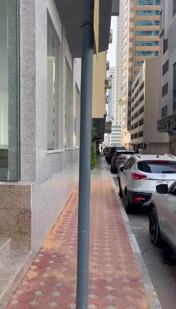 ✨ متجر تجزئة للإيجار في الشارقة – المجاز 1 ✨ 📍 الموقع: مقابل مسجد النور مباشرة، المجاز 1 – الشارقة63816452109569111