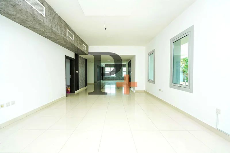 Huge Family Home, Low Price – Must See Today!63724503682178113