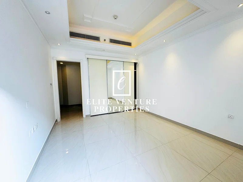 VACANT | 2 BEDROOM | POOL VIEW | BRIGHT APARTMENT63764982696963112