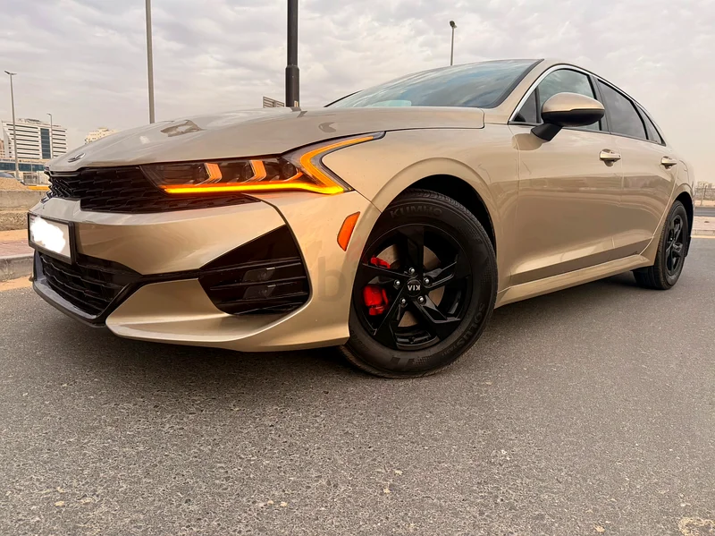 Sleek 2021 Kia K5 LXS – Unique color – American Specs, Like New!63699037613057110