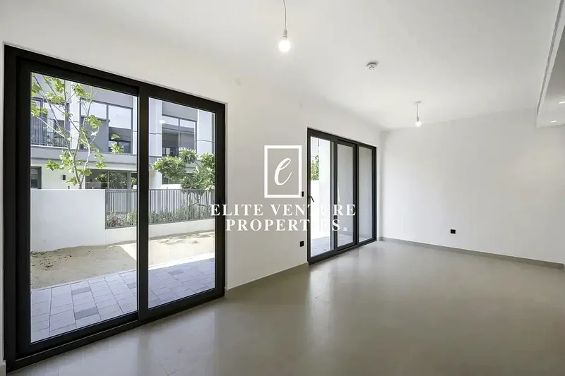 TOWNHOUSE | HUGE LAYOUT | PRIME LOCATION63807175704323113