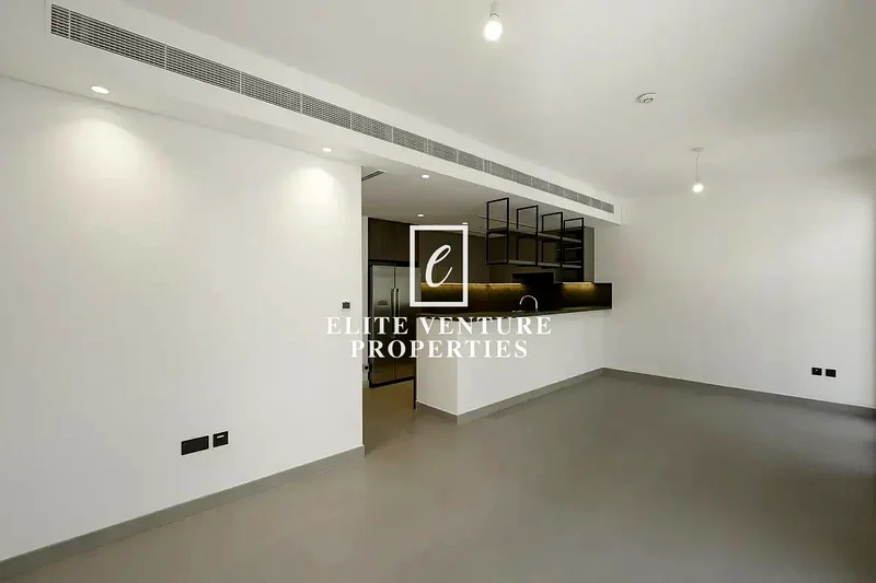 TOWNHOUSE | HUGE LAYOUT | PRIME LOCATION63807175704323112