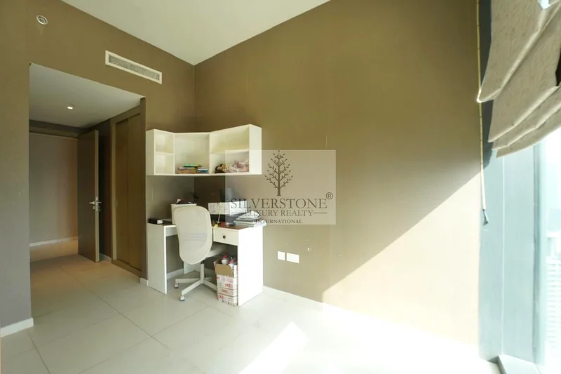 منظر بانورامي | طابق عالٍ | إطلالة على البحر63769348207362111