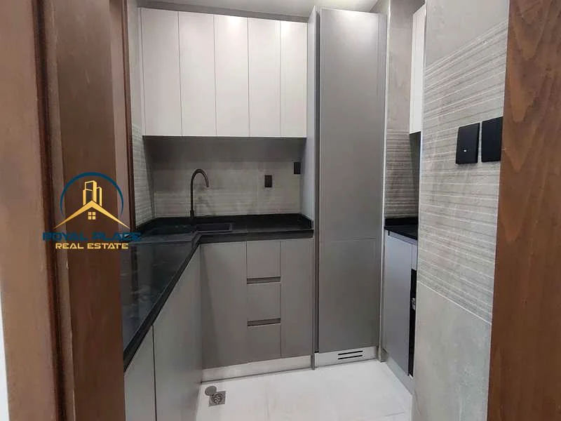 موقع متميز | طابق عالي | جديد بالكامل63763683805569114