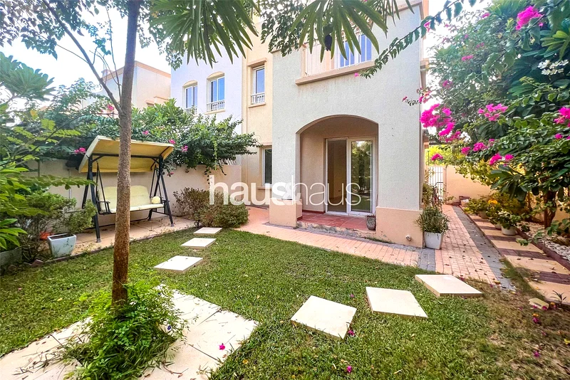 Lake backing 4E | View Saturday 30th Aug!63922744337794110